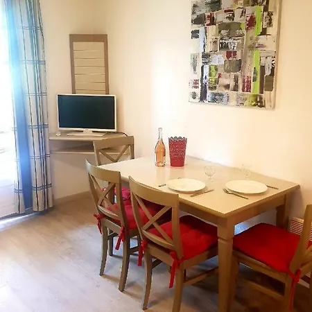 Studio 4 Personnes, Climatise, Rez De Jardin Apartment