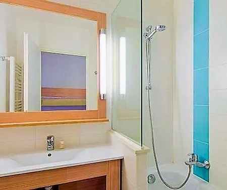 Studio 4 Personnes, Climatise, Rez De Jardin *